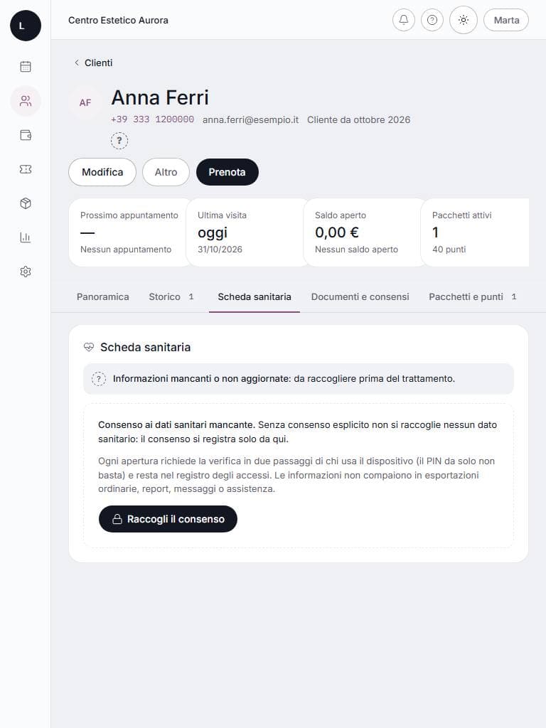 Scheda sanitaria su tablet: schermata di lumora con dati di esempio